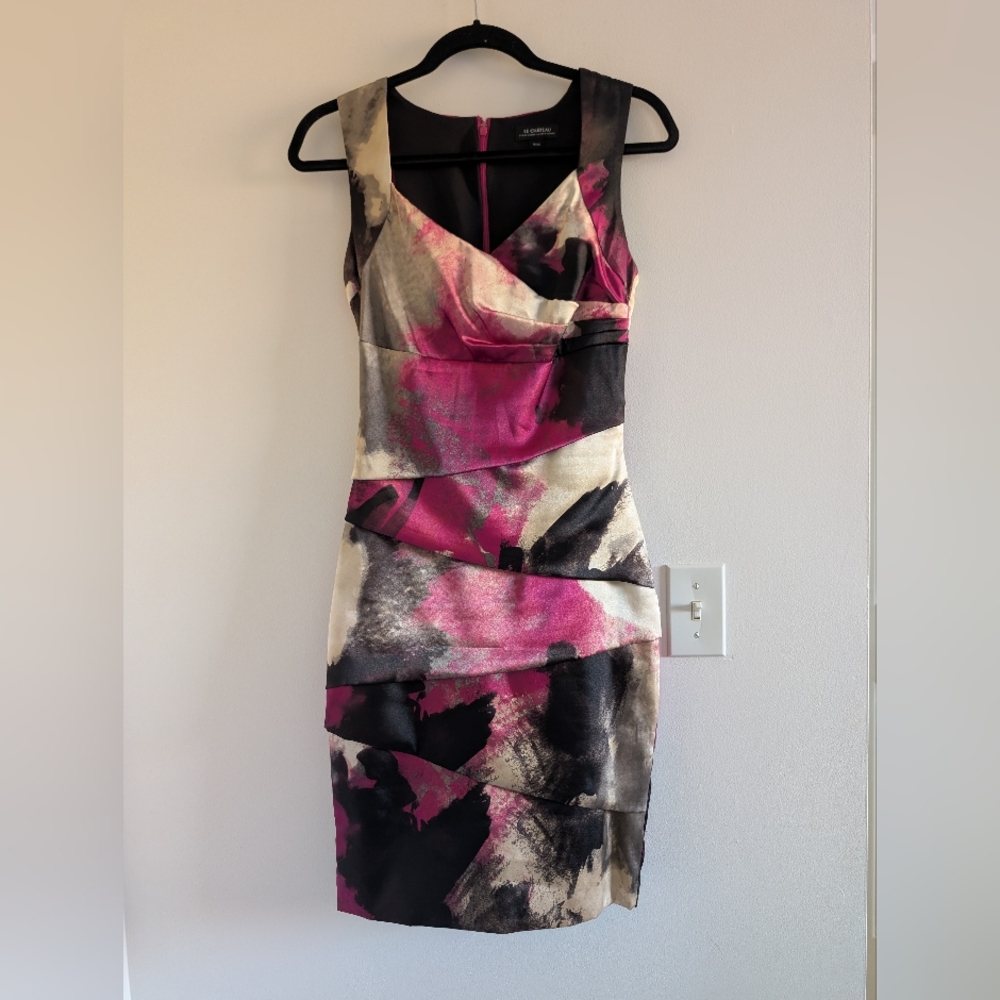 3/$30 Abstract Gold Pink and Black Mini Dress